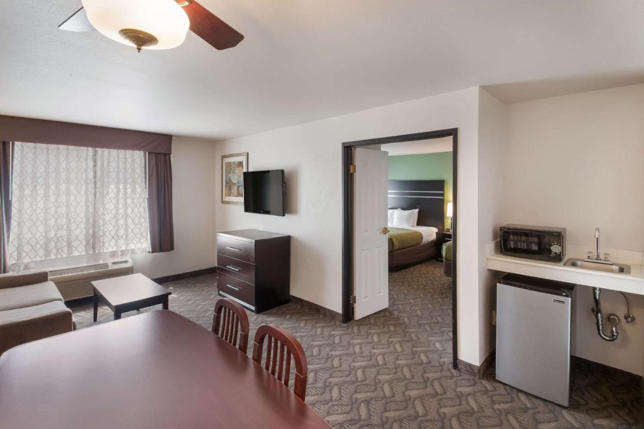Quality Inn & Suites Airport West Солт Лейк Сити Екстериор снимка