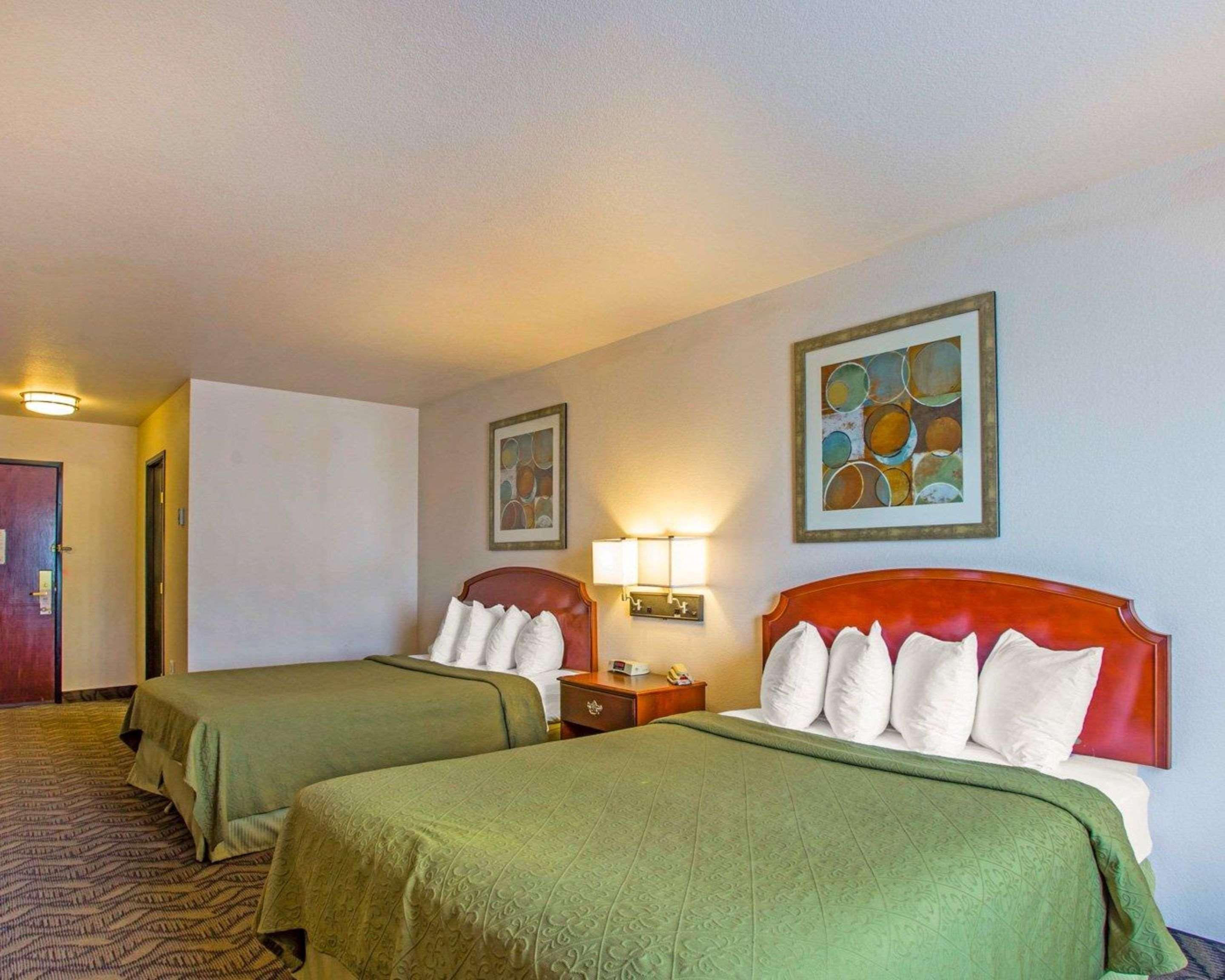 Quality Inn & Suites Airport West Солт Лейк Сити Екстериор снимка