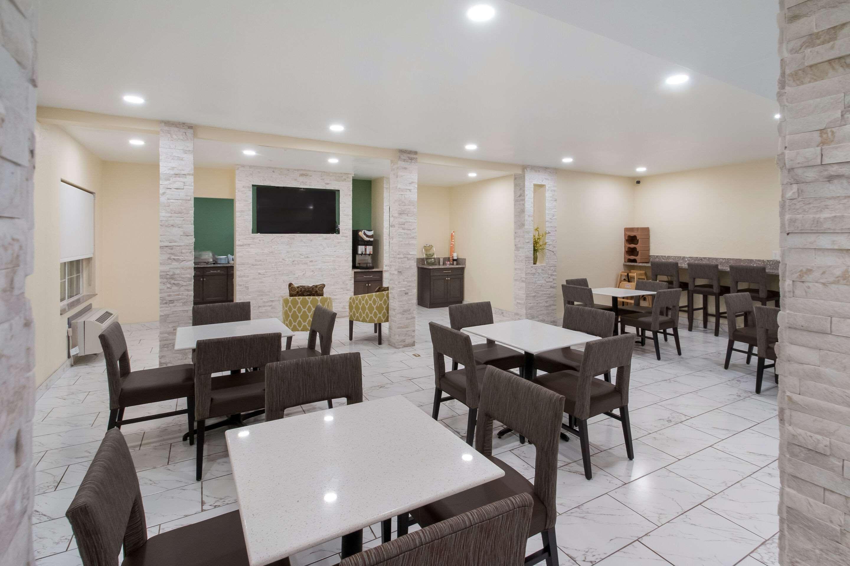 Quality Inn & Suites Airport West Солт Лейк Сити Екстериор снимка