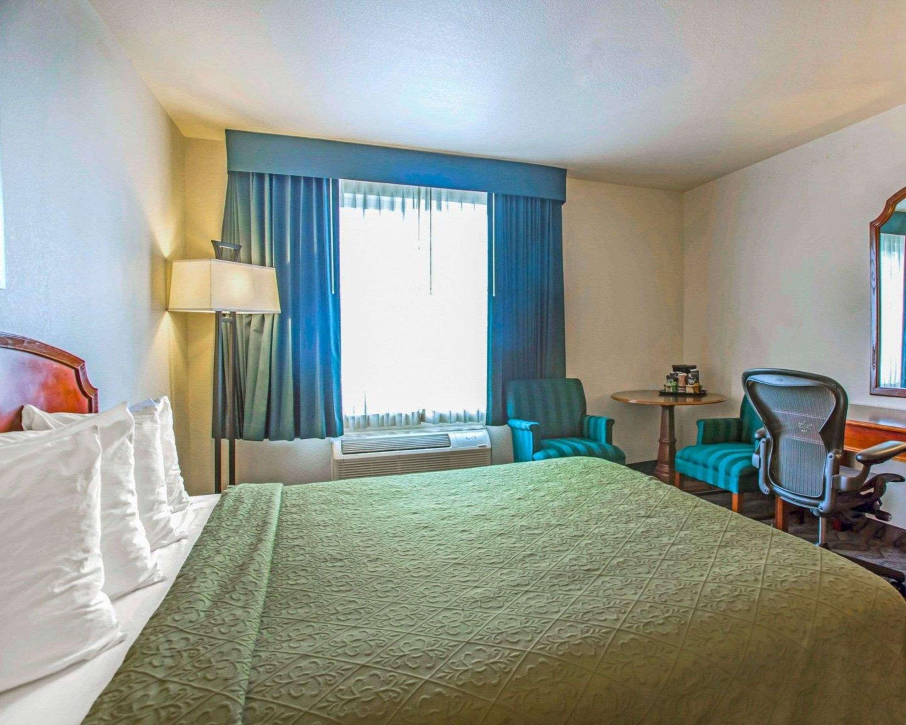 Quality Inn & Suites Airport West Солт Лейк Сити Екстериор снимка