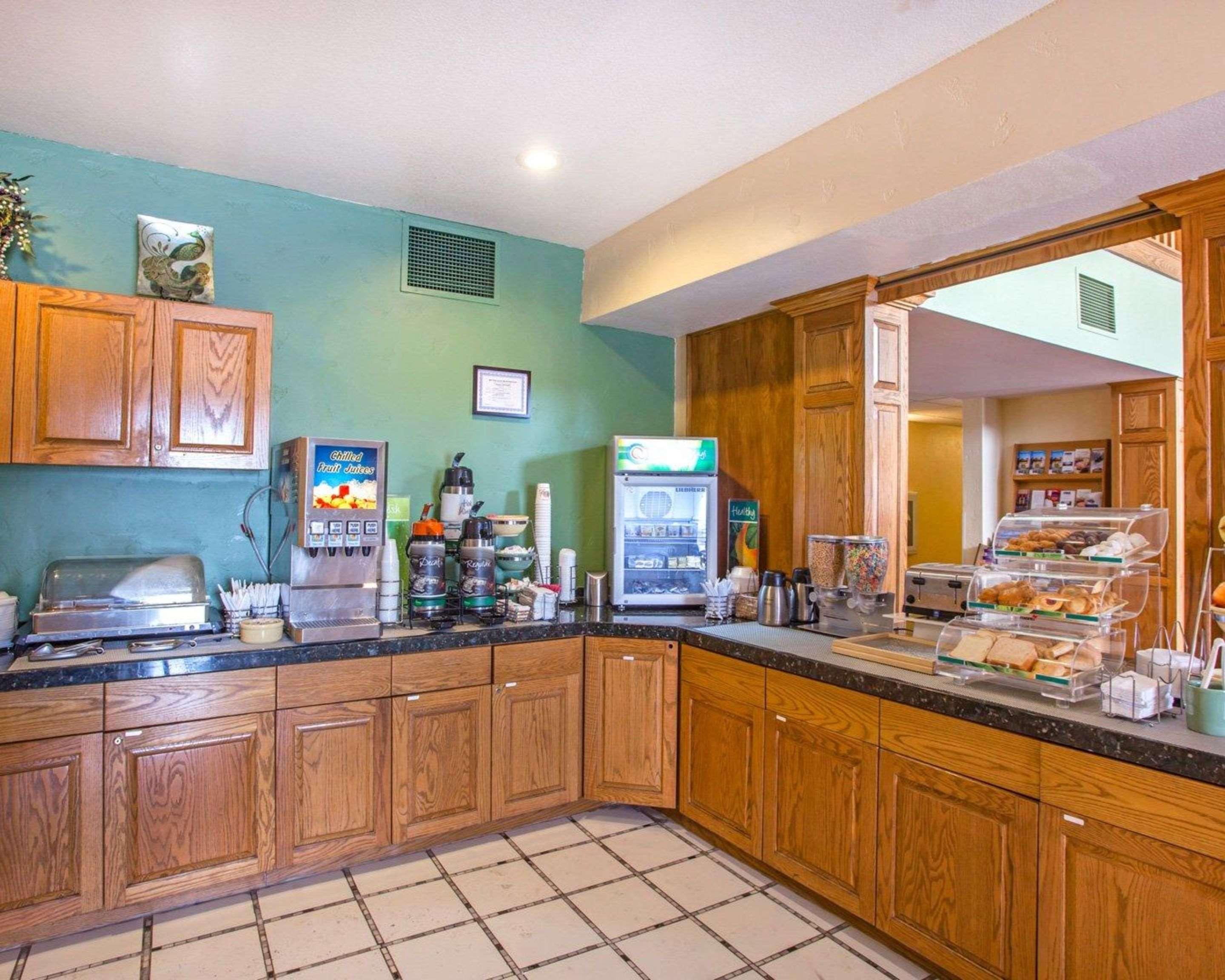 Quality Inn & Suites Airport West Солт Лейк Сити Екстериор снимка