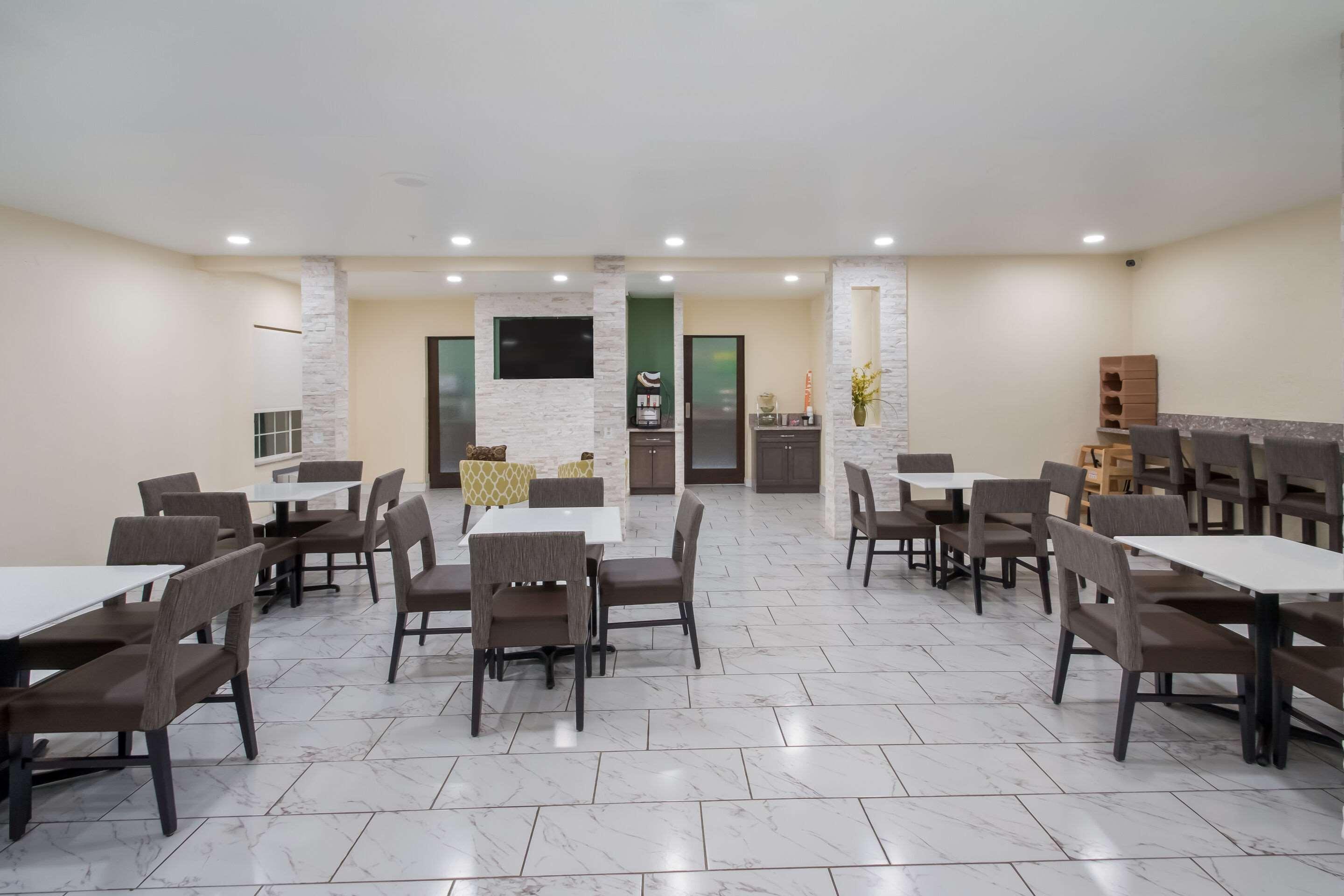 Quality Inn & Suites Airport West Солт Лейк Сити Екстериор снимка