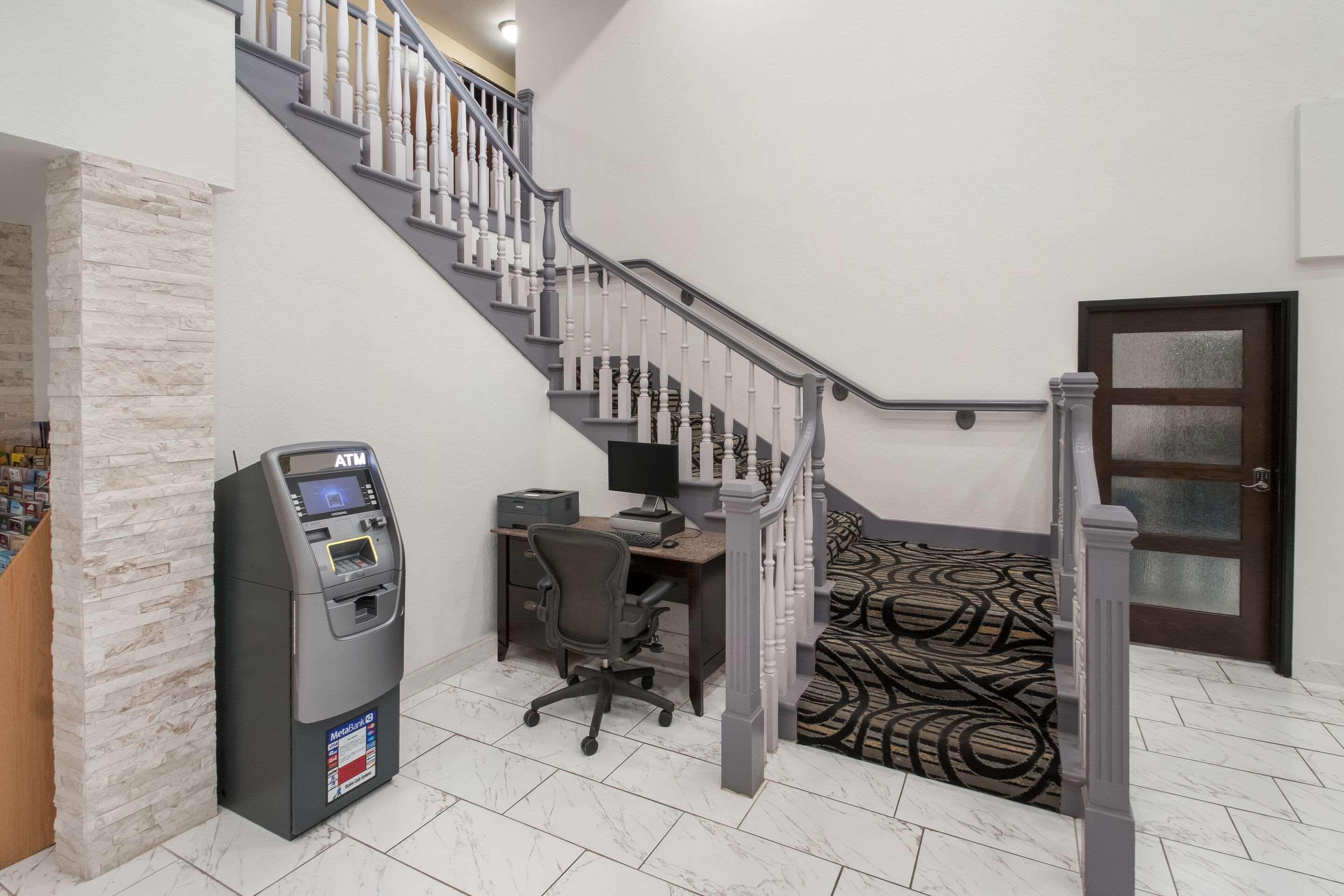Quality Inn & Suites Airport West Солт Лейк Сити Екстериор снимка